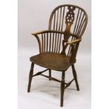 A GOOD COUNTRY WHEELBACK WINDSOR CHAIR.