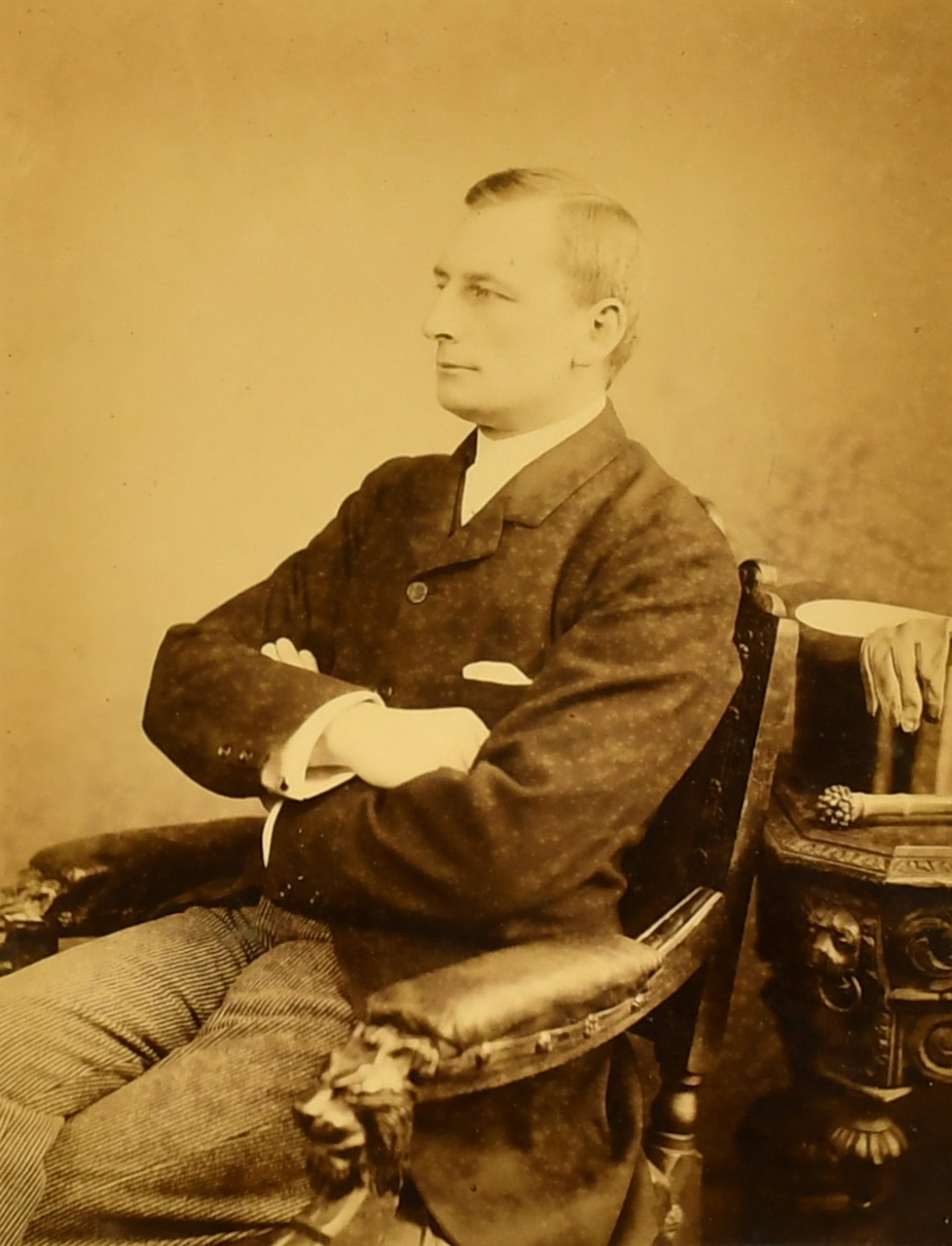 A photographic portrait of a gentleman by Maull and Fox, Piccadilly, 8" x 6".