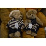 A pair of amusing Teddy bears.