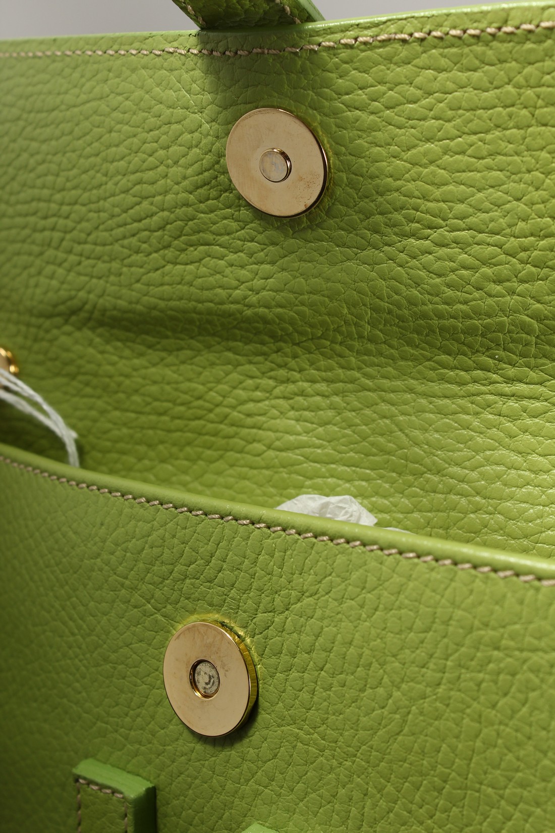 A GREEN LEATHER CLUTCH BAG and strap. 24cm long x 17cm high. - Image 3 of 6