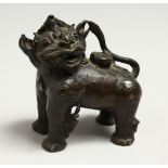 A SMALL CHINESE BRONZE DOG WATER DROPPER, 7cm.