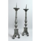 A PAIR OF 18TH / 19TH CENTURY DUTCH PEWTER PRICKET CANDLESTICKS. 22ins high.