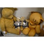 Four Teddy bears.