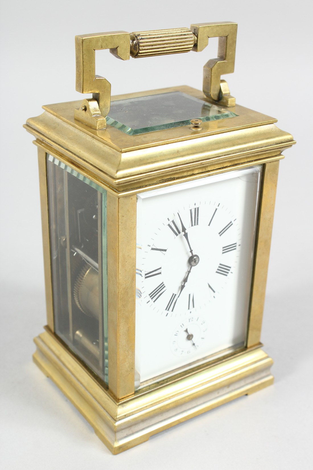 A GOOD BRASS CARRIAGE CLOCK with repeat action. 6ins high. - Image 2 of 11