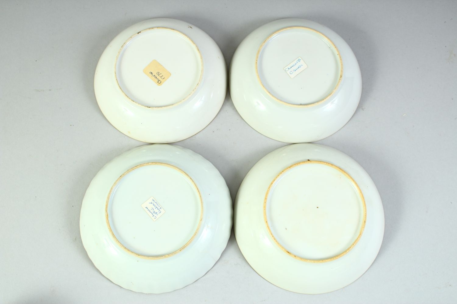 A MIXED LOT OF CHINESE BLUE AND WHITE PORCELAIN, comprising two tea bowls, two tea cups, four saucer - Image 5 of 7