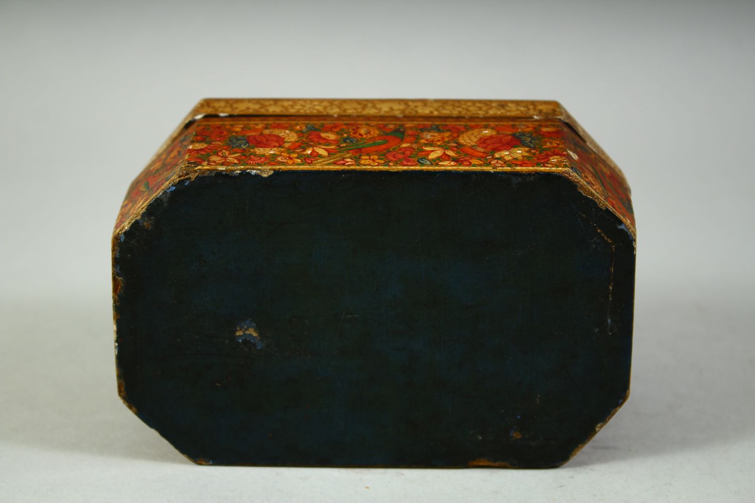 A FINE 19TH CENTURY KASHMIRI LACQUERED PAPIER MACHE LIDDED BOX, decorated with birds and flora, 13. - Image 7 of 7