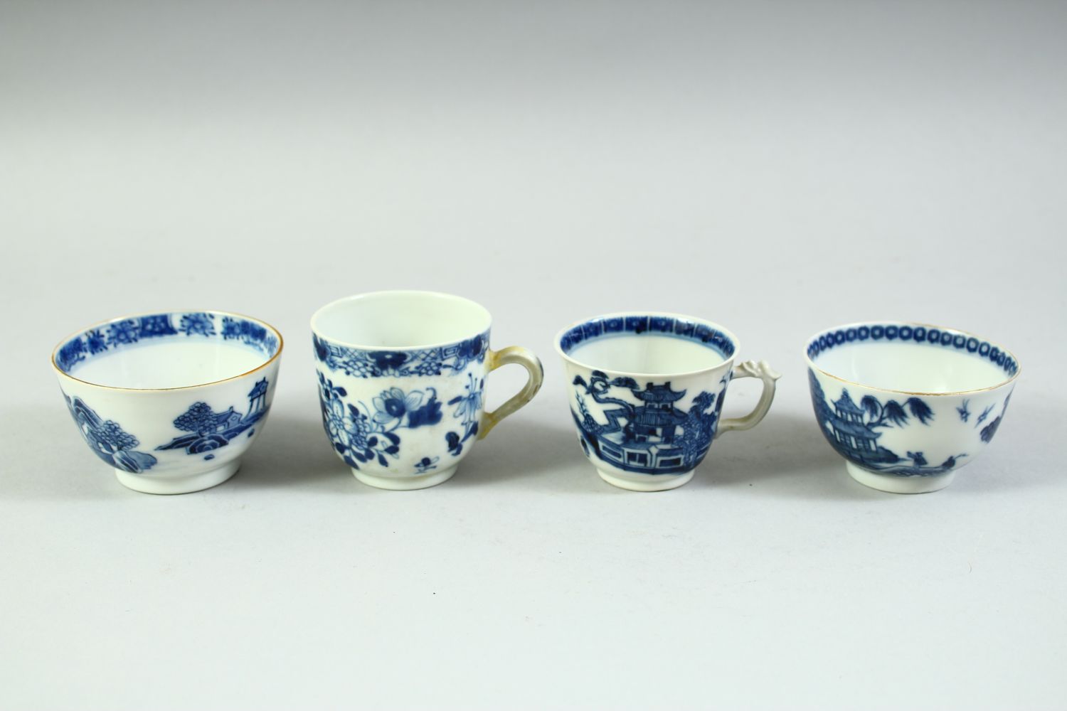 A MIXED LOT OF CHINESE BLUE AND WHITE PORCELAIN, comprising two tea bowls, two tea cups, four saucer - Image 6 of 7