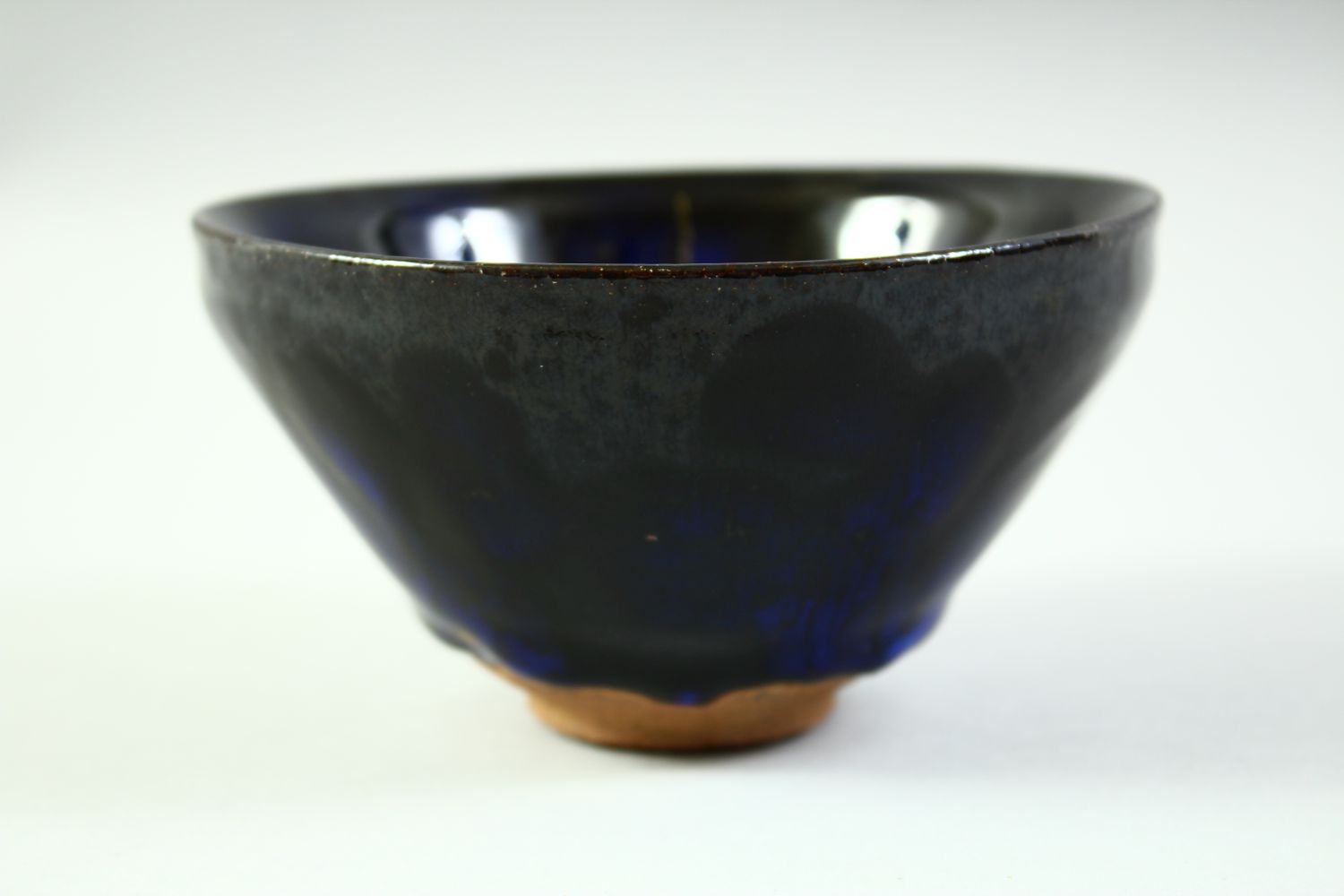 A CHINESE DARK BLUE GLAZE POTTERY BOWL, with carved mark to base, 12cm diameter. - Image 2 of 8