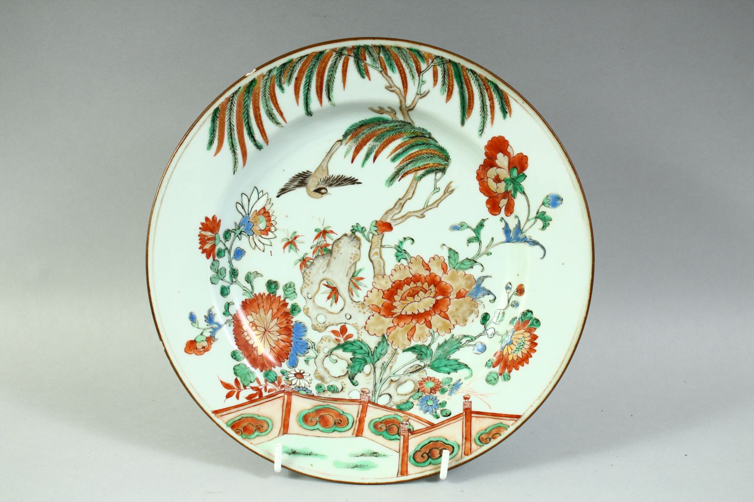 FOUR CHINESE FAMILLE VERTE PORCELAIN DISHES, painted with a bird and native flora with gilt - Image 3 of 6