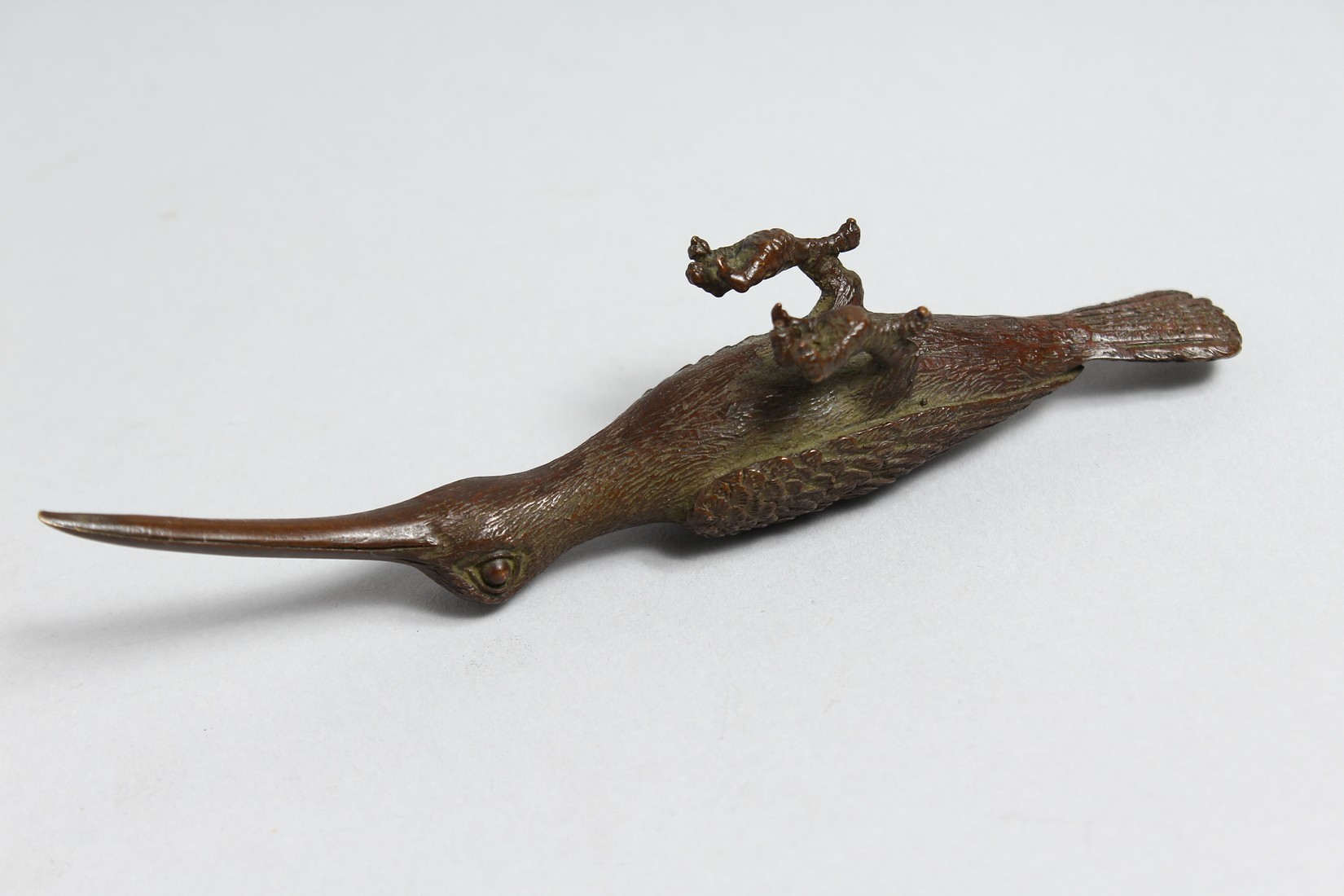 A SMALL JAPANESE BRONZE ARTICULATED BIRD with long beaks, 5ins long. - Image 2 of 2