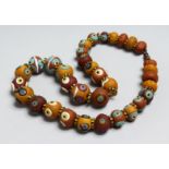 A COLOURFUL BEAD NECKLACE.
