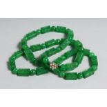 A SUPERB CHINESE JADE AND NECKLACE with gold diamond and pearl clasp.