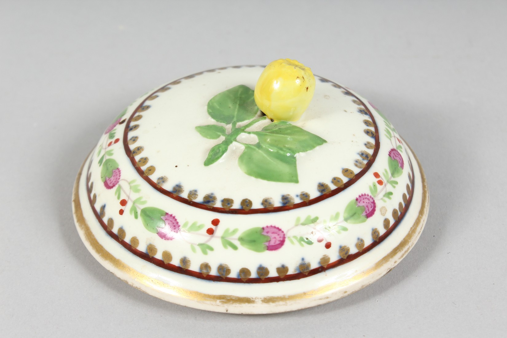 A VIENNA CIRCULAR BOWL AND COVER sprigged with cherubs. Bee hive mark in blue. - Image 5 of 8