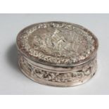 AN ONYX DUTCH SILVER SNUFF BOX with impressed marks, .800. 2.25ins deep.