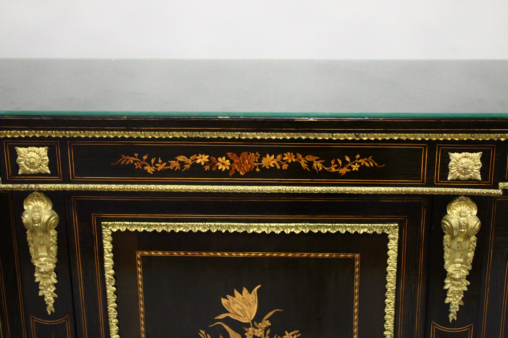 A GOOD 19TH CENTURY FRENCH EBONY AND MAHOGANY CREDENZA marquetry panel to the front glass bowed - Image 4 of 8