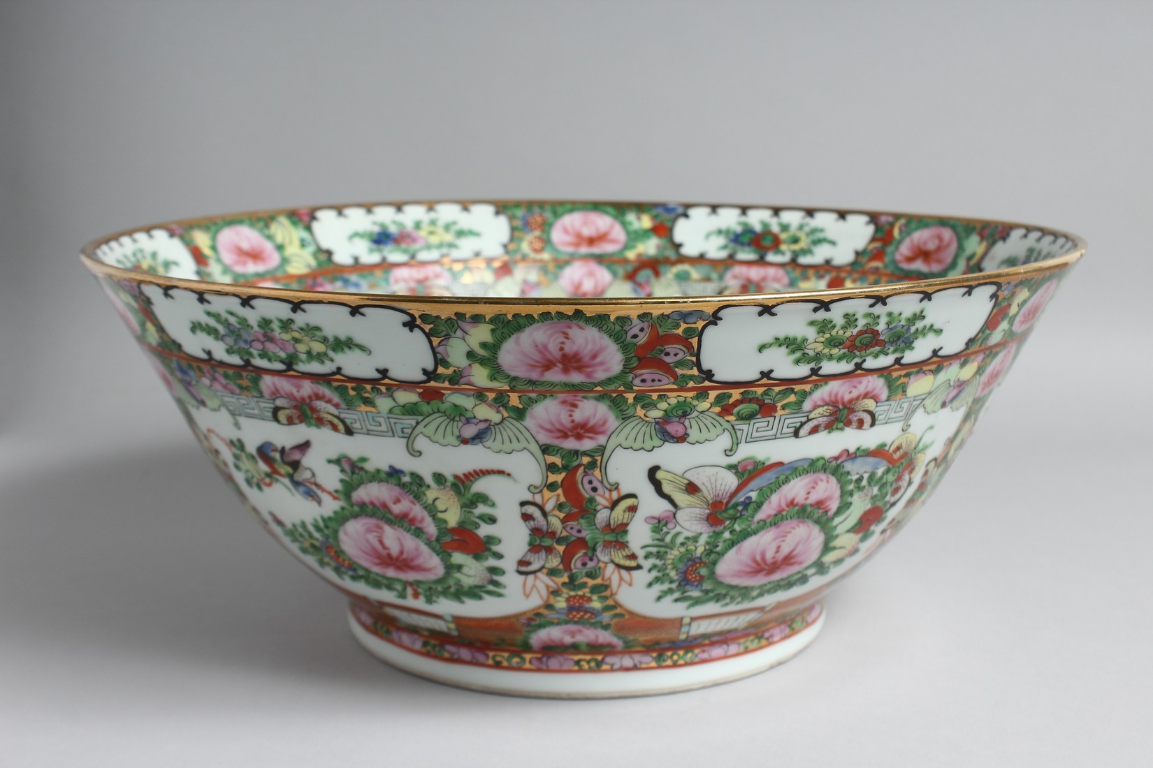A LARGE CHINESE CANTON PORCELAIN PUNCH BOWL, painted with multiple panels of floral motifs and - Image 2 of 6