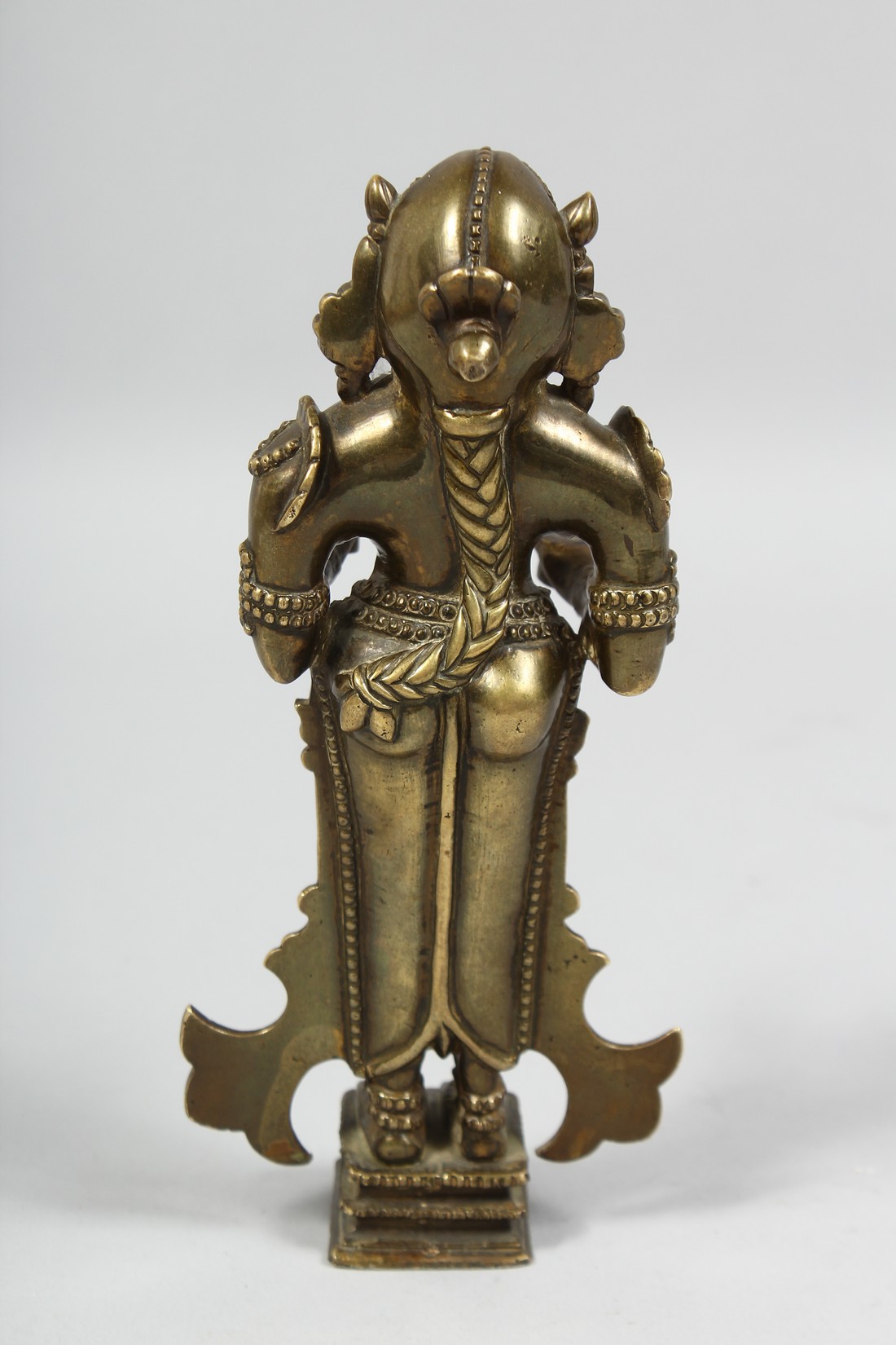 AN INDIAN BRONZE STANDING FEMALE FIGURE, 18.5cm. - Image 3 of 6