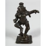 AN 18TH CENTURY SOUTH INDIAN BRONZE BABY KRISHNA, 10cm high.