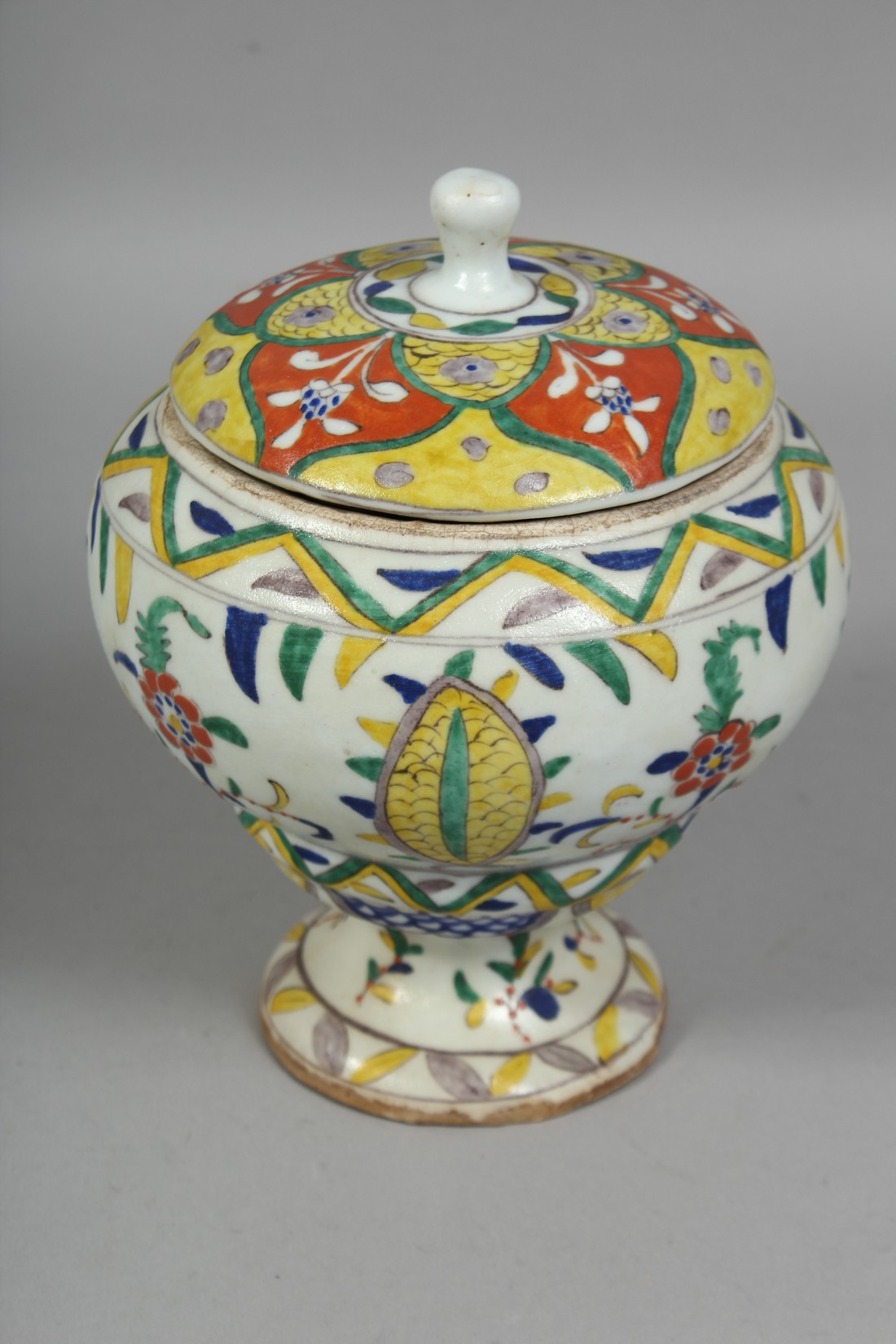 A TURKISH KUTAHYA POTTERY PEDESTAL SUGAR BOWL AND COVER, painted with various floral motifs, overall - Image 4 of 8