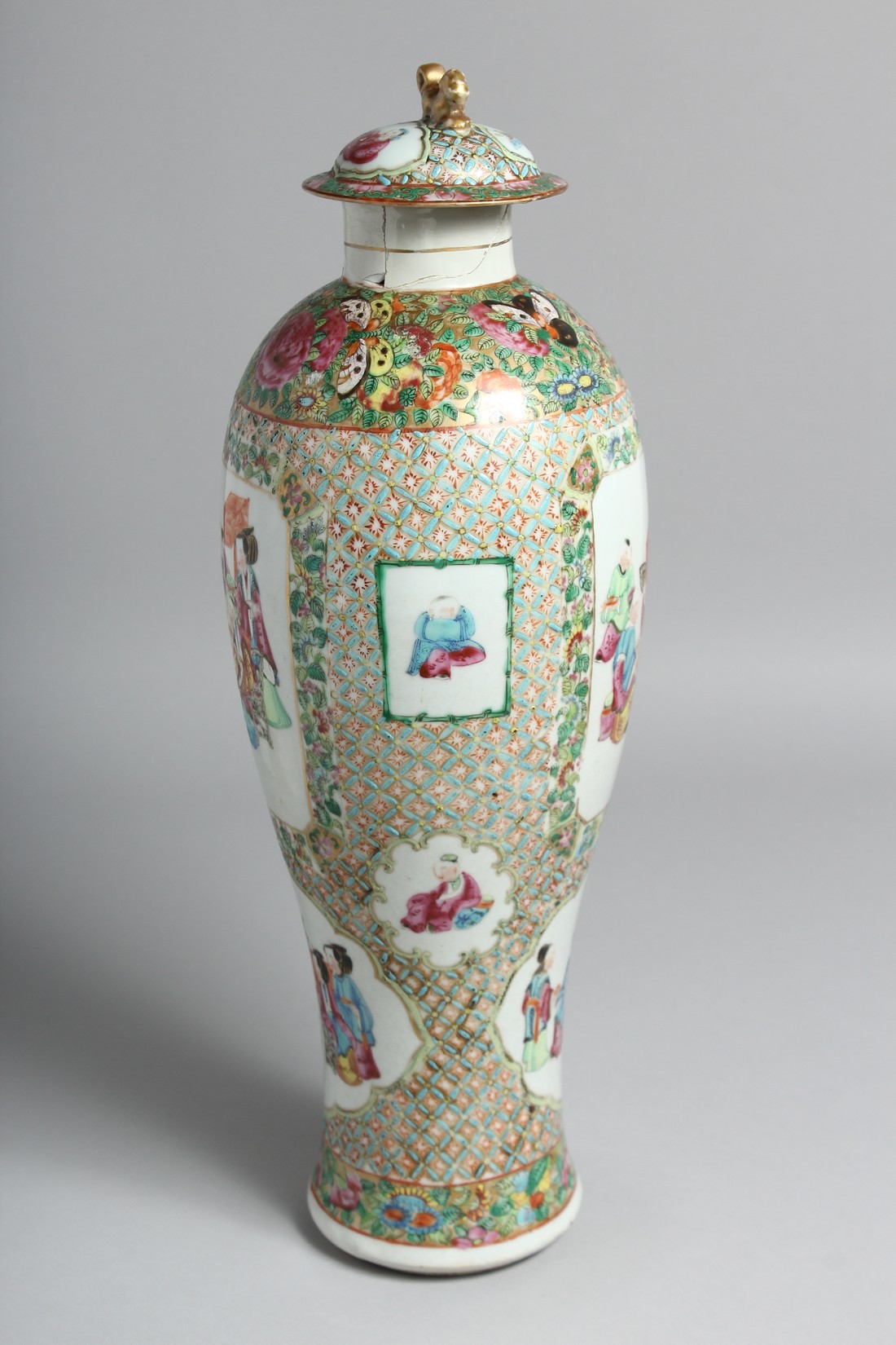 A TALL CHINESE CANTON PORCELAIN VASE AND COVER painted with panels of seated figures and further - Image 4 of 6