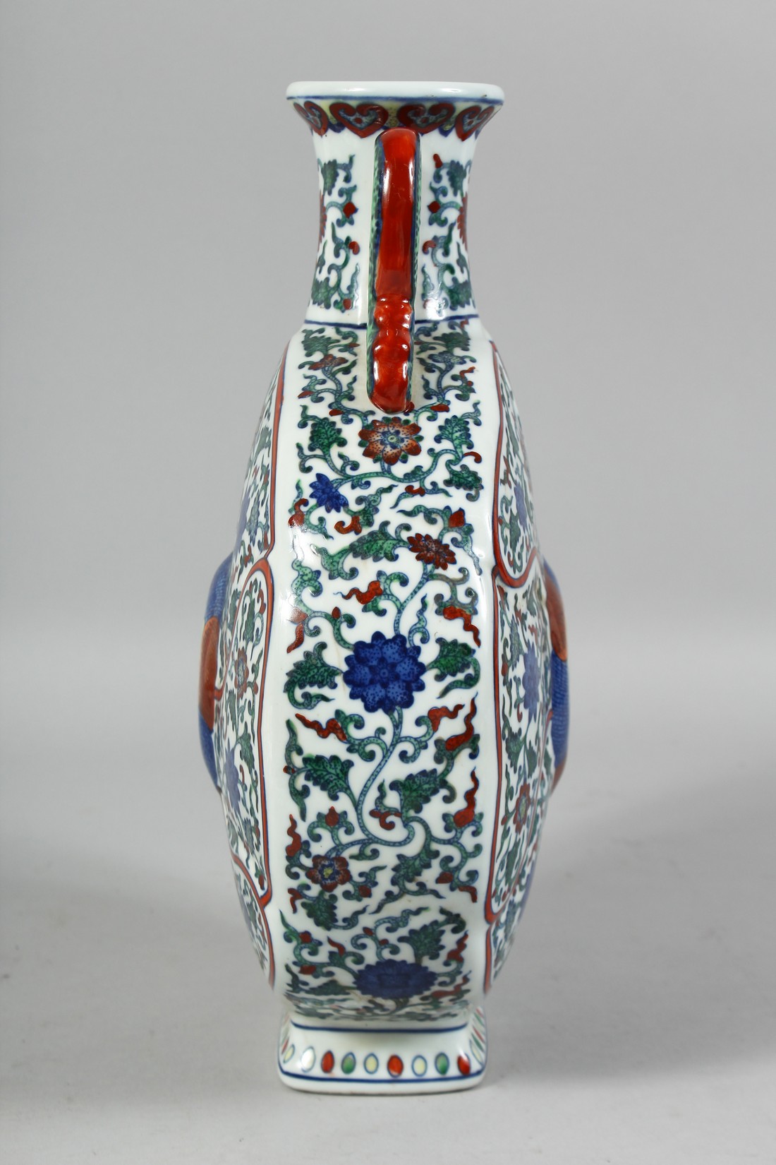 A LARGE CHINESE DOUCAI TWIN-HANDLED PORCELAIN MOON FLASK decorated all over with flowerhead and vine - Image 2 of 7