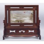 A STRIATED HARDSTONE PLAQUE INSET WOODEN TABLE SCREEN AND STAND, the marble with red seal mark and