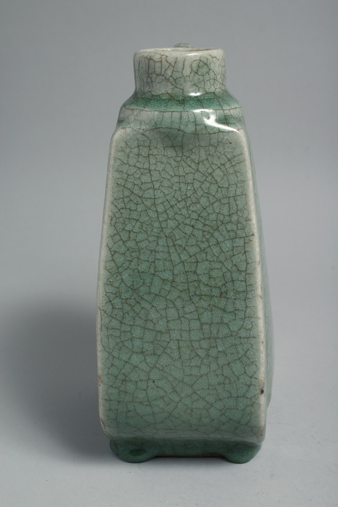 A CHINESE CELADON CRACKLE GLAZE PORCELAIN WATER VESSEL, 22.5cm high. - Image 2 of 6