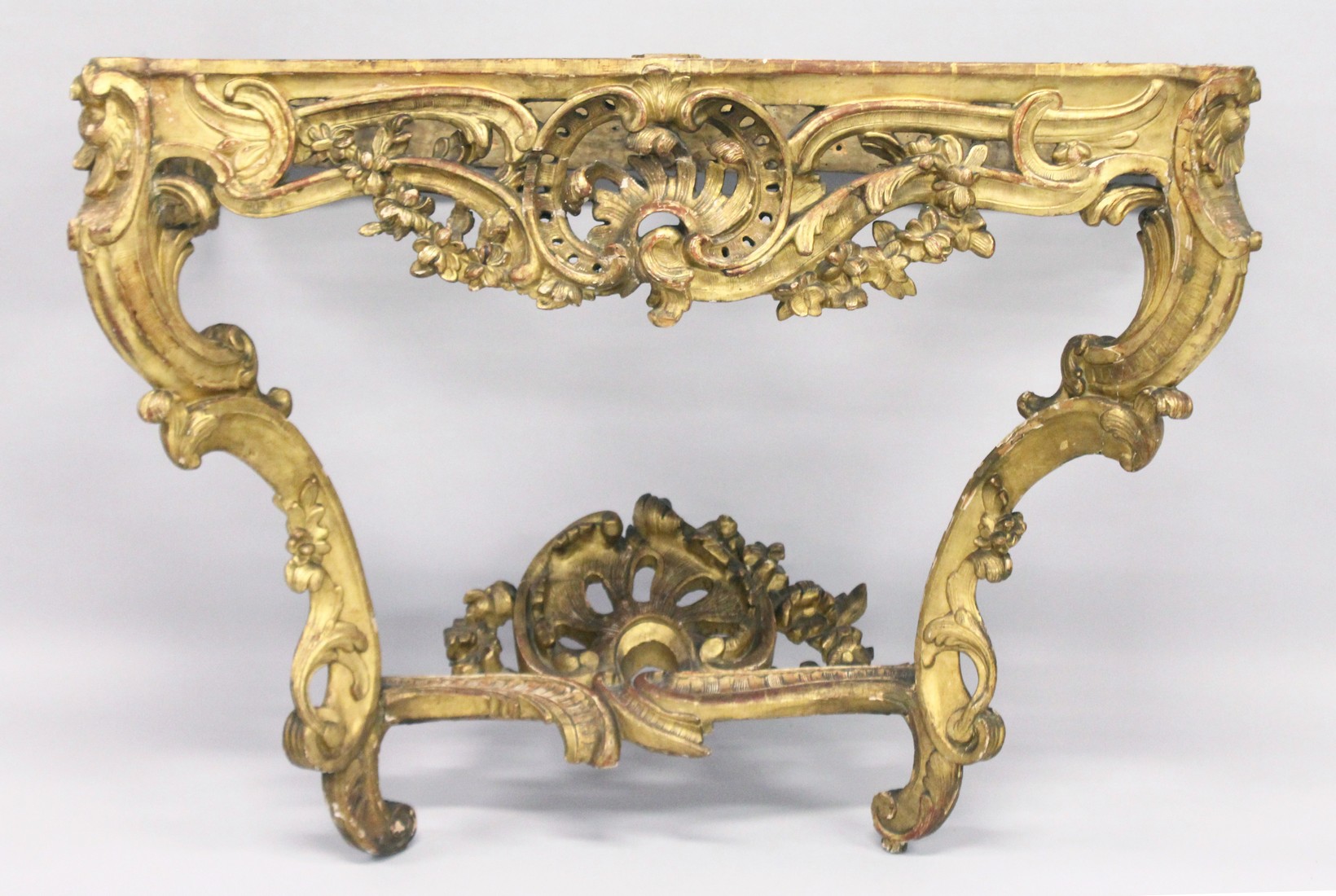 A VERY GOOD NEAR PAIR OF 18TH CENTURY CARVED AND GILDED CONSOLE TABLES with serpentine marble - Image 2 of 15
