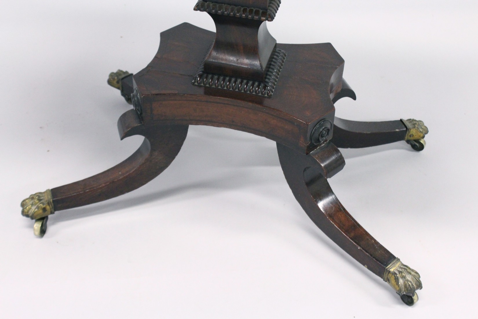 A REGENCY MAHOGANY CARD TABLE with cross band top and green baize interior, on a centre column - Image 2 of 8