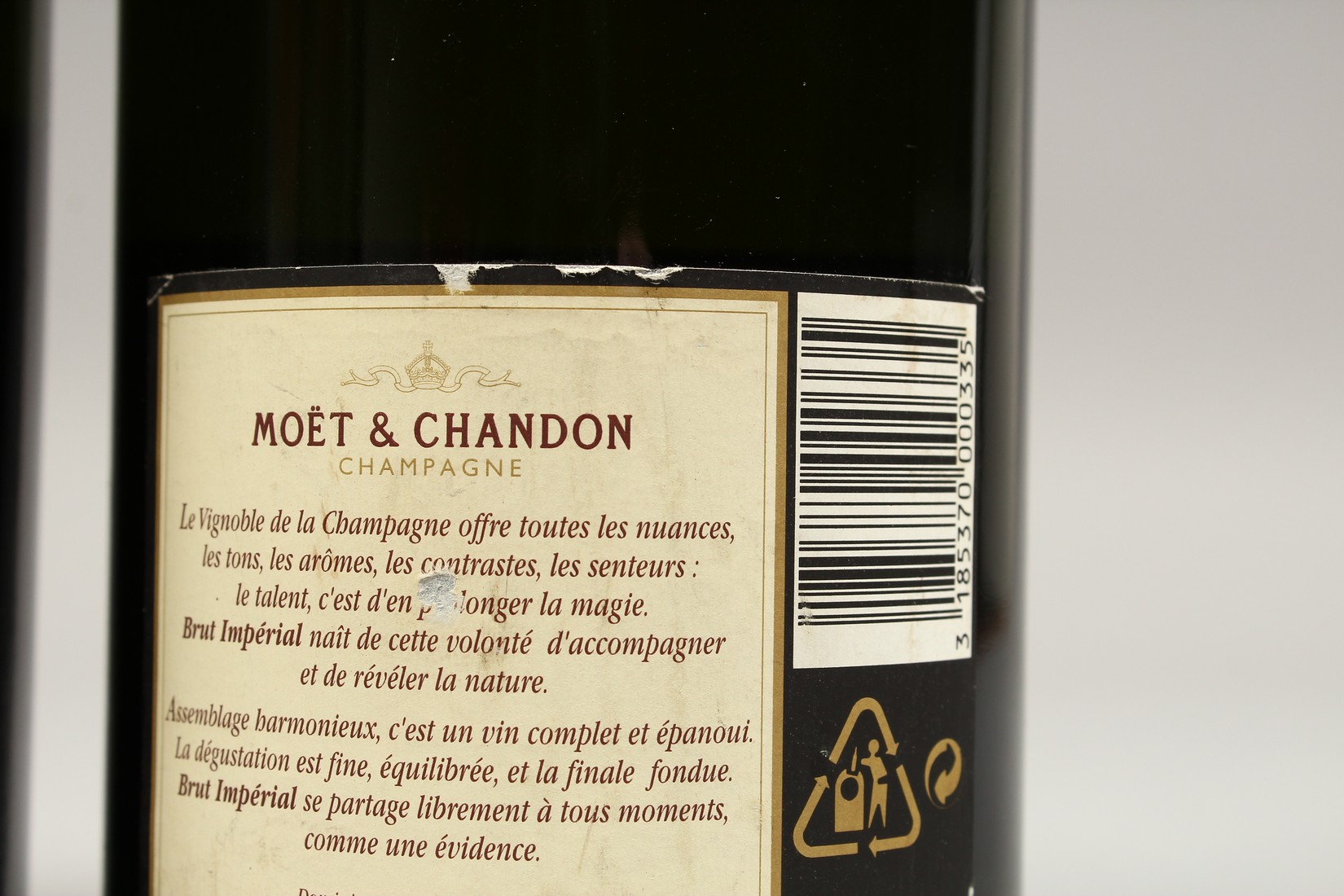 THREE BOTTLES OF MOET AND CHANDON CHAMPAGNE. - Image 8 of 8