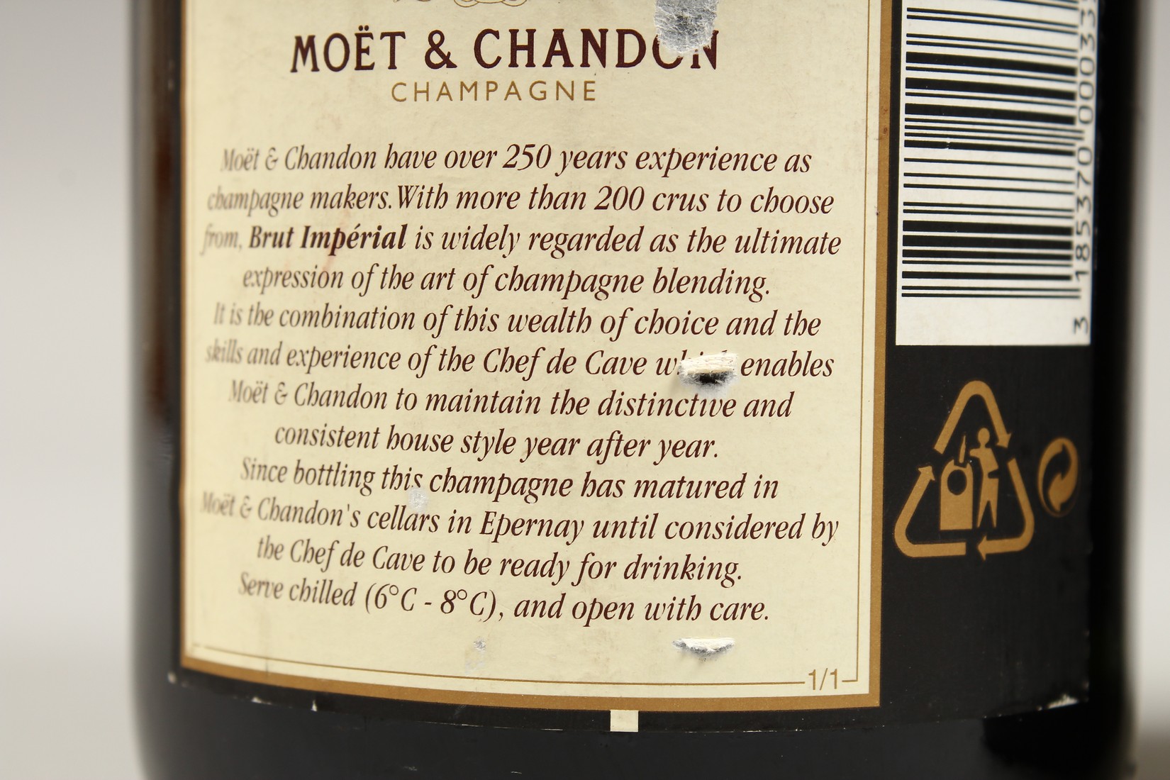 THREE BOTTLES OF MOET AND CHANDON CHAMPAGNE. - Image 7 of 8