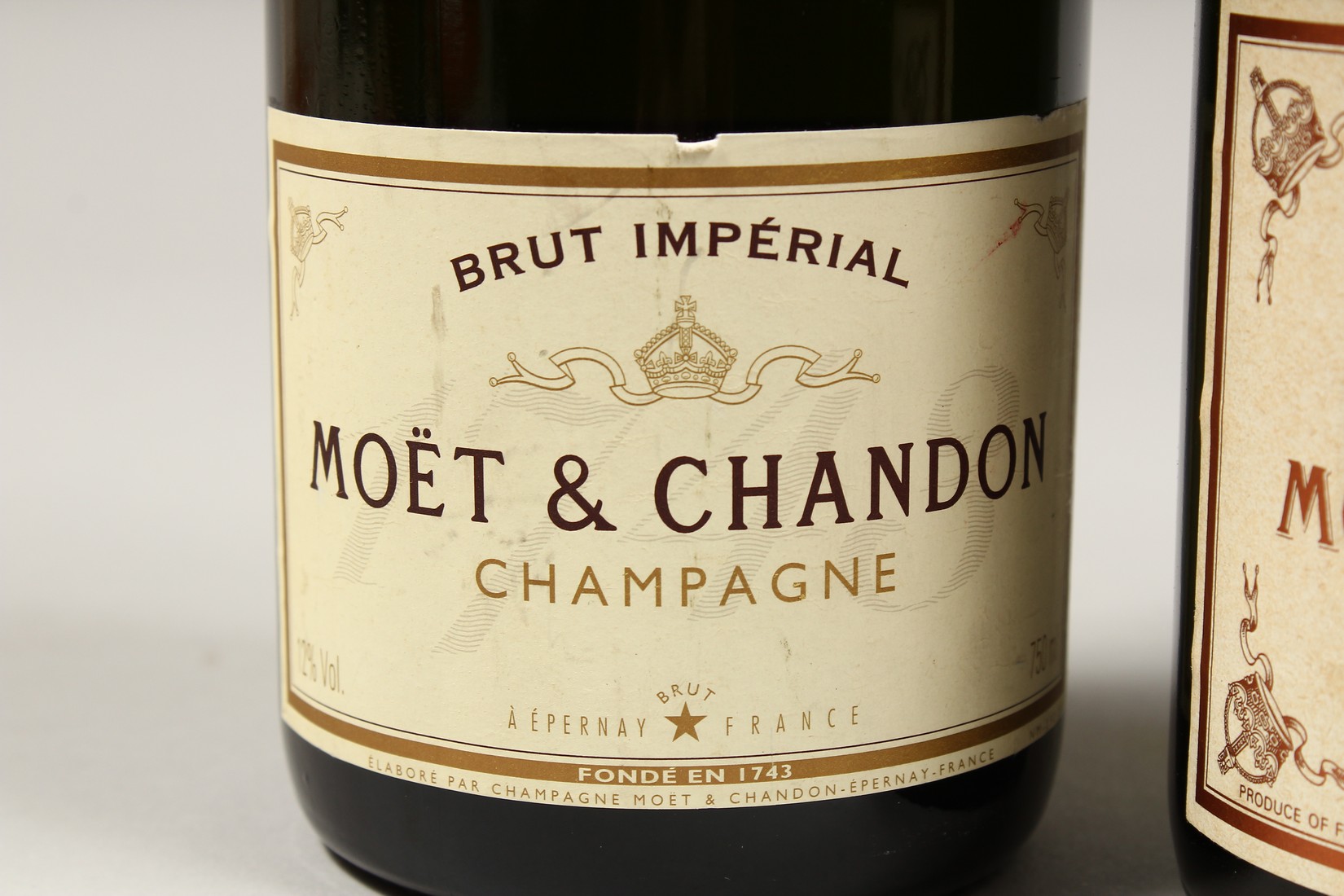 THREE BOTTLES OF MOET AND CHANDON CHAMPAGNE. - Image 2 of 8