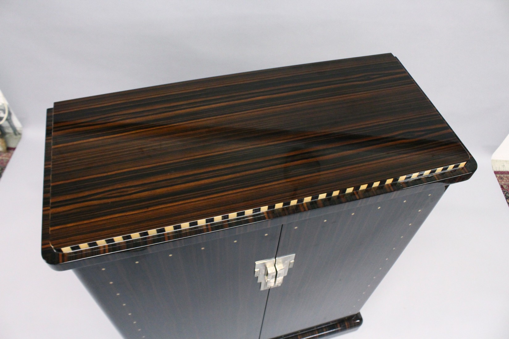 DAVID PATRICK GAGUECH (French Furniture Designer) A TWO-DOOR CABINET WITH A MACASSOR EBONY VENEER - Image 4 of 8