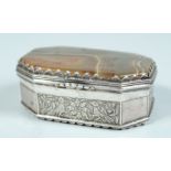 A VERY GOOD AGATE AND SILVER BOX, the sides with birds and flowers. 3ins long.