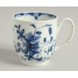 AN 18TH CENTURY WORCESTER EARLY COFFEE CUP painted with the Mansfield pattern, workman's mark.