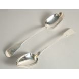 A PAIR OF GEORGE IV SILVERFIDDLE PATTERN SERVING SPOONS. London 1821. Maker: William Ely.