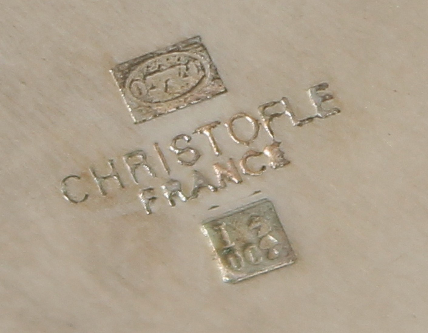 A CHRISTOFLE OF PARIS SMALL BEAKER. 1.5ins in a cream Christofle box - Bild 6 aus 7