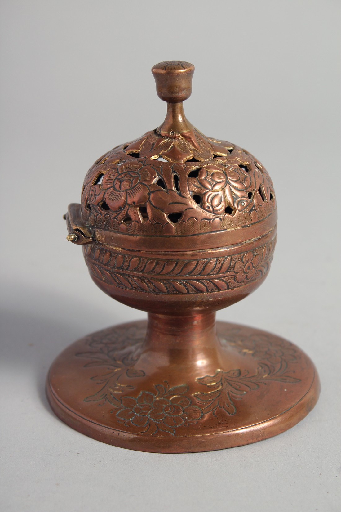 AN 18TH CENTURY TURKISH OTTOMAN GILT COPPER TOMBAK INCENSE BURNER, 12cm high. - Image 2 of 5