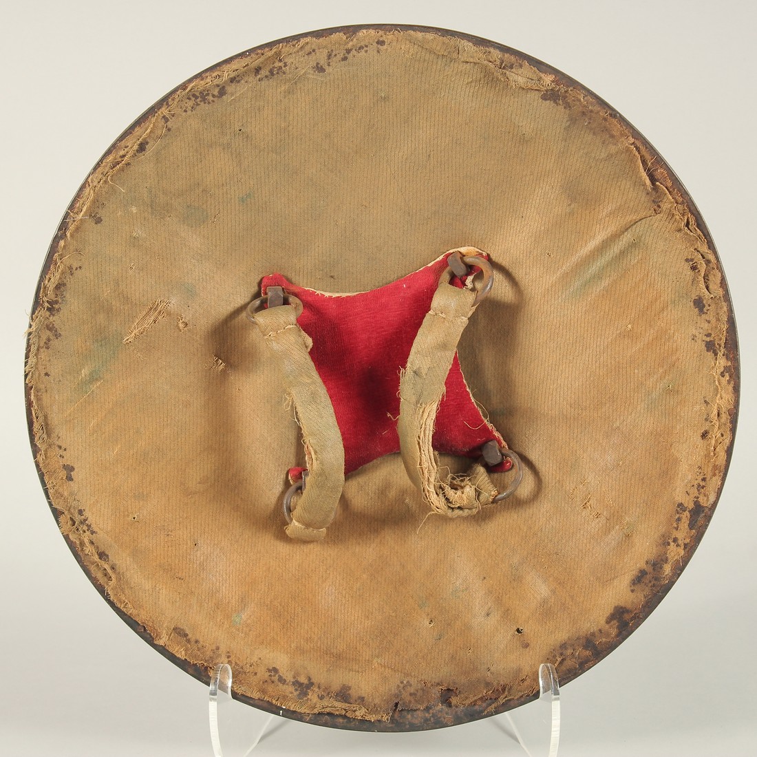 A PERSIAN QAJAR STEEL SHIELD, with gold vine and foliate decoration, the centre with four raised - Image 5 of 5