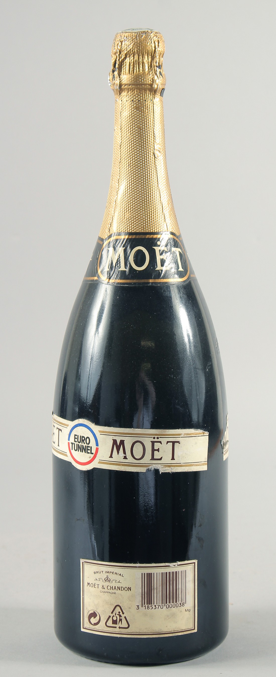 MOET AND CHANDON NV. EURO TUNNEL COMMEMORATIVE MAGNUM, 1994. - Image 5 of 8