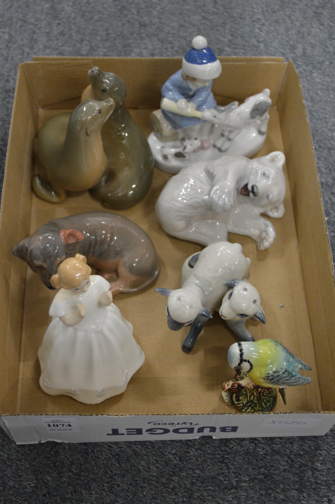 Collectable china to include Royal Copenhagen puppy dog, polar bear and sea lions etc.