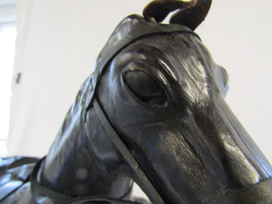 2 leather and papier mache horses - approx. H 47cm large horse - H 28cm small horse - Image 3 of 9