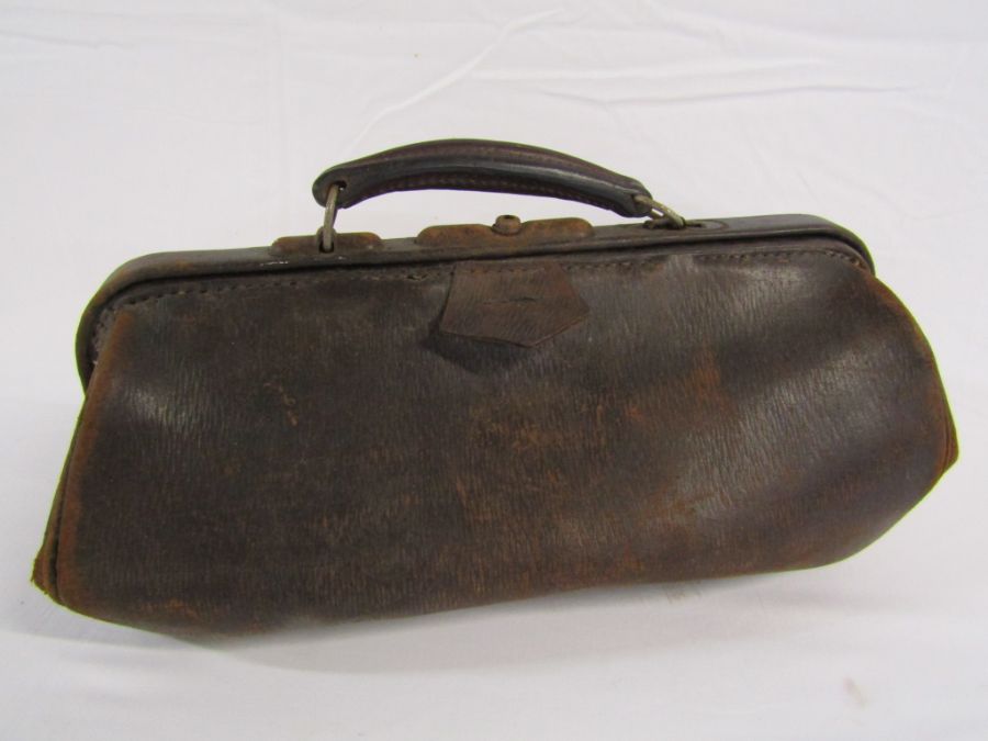 Small Gladstone leather bag and a pair of vintage leather gaiters - Image 5 of 5