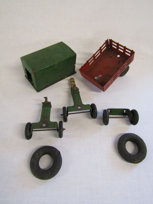 Louis Marx & Co wind up tin tractor - Mettoy Dunlop Fort tin truck with figure - Triang trains R55/ - Image 16 of 18