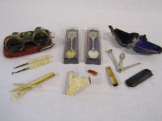 Selection of small collectables including Lanier Paris Opera glasses, button hook and necklace