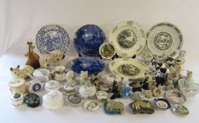 Selection of trinket boxes, cat ornaments and plates to include Sylvac Dogs (one damaged) (plate