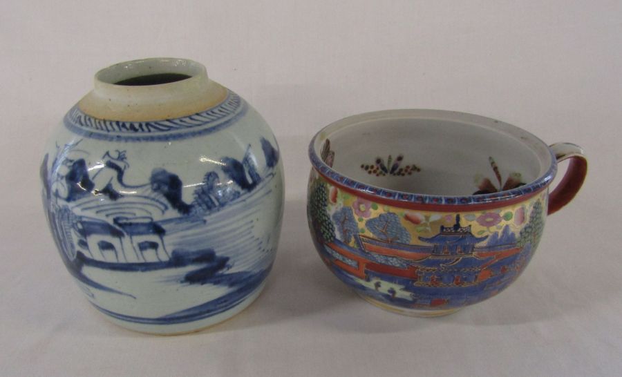 Chinese chamber pot D 17 cm (excluding handle) H 12 cm and a Chinese ginger jar H 17 cm (missing