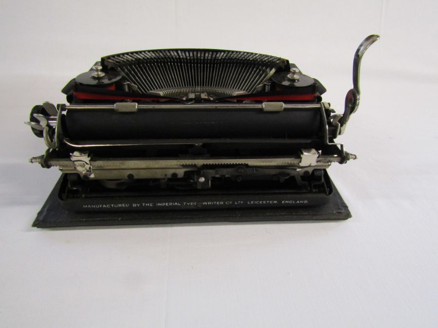 Imperial 'The Good Companion' typewriter - cased with original brush - Image 5 of 8