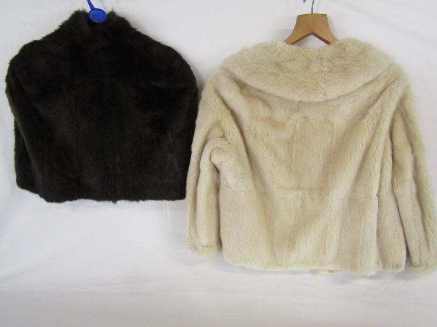 Fur stole and a fur short jacket - Image 2 of 3