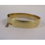 LW&G 9ct gold bronze core lagarmic bangle approx. 6.4cm x 5.5cm W 34.7g